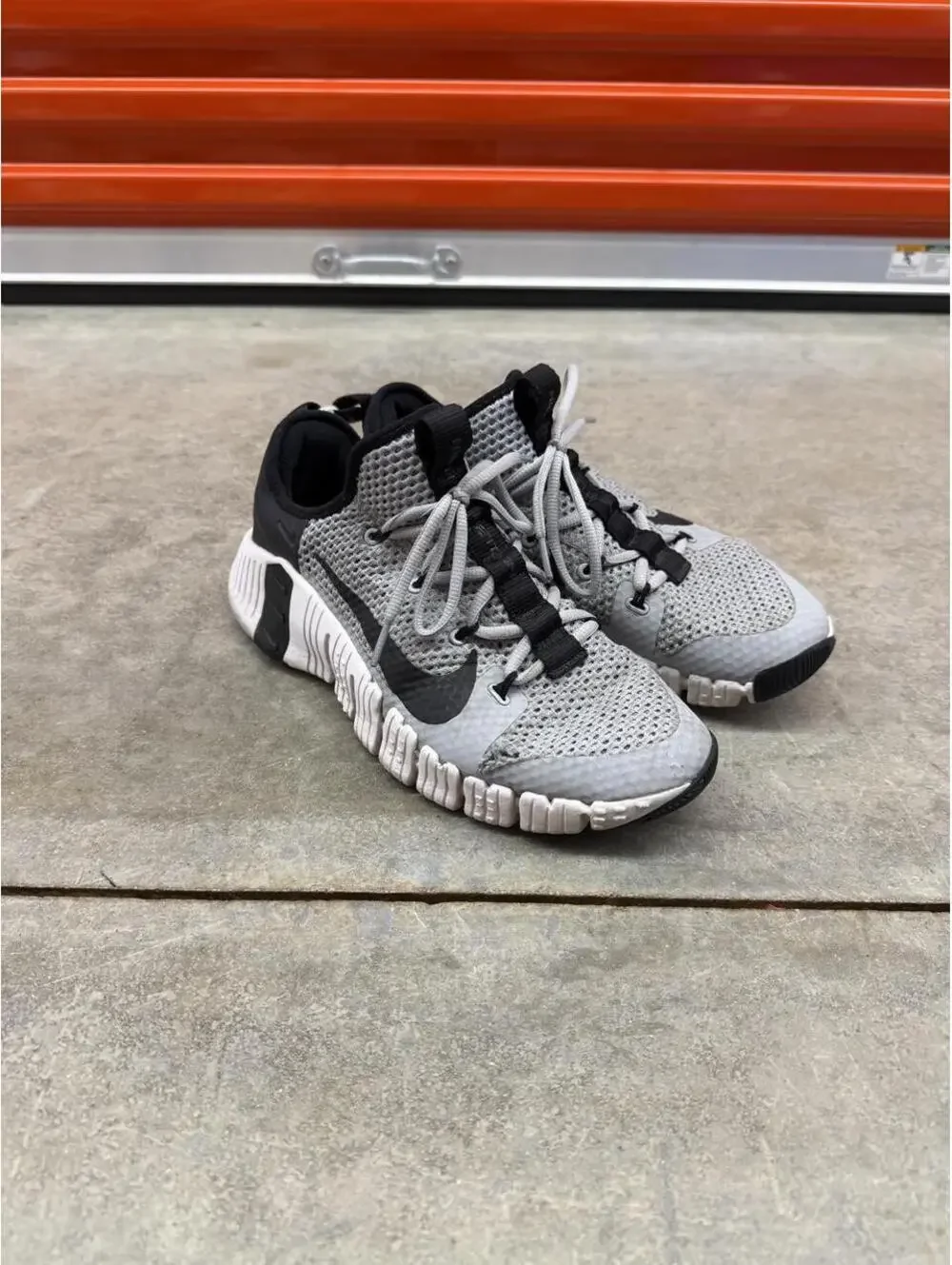 nike free metcon 3 wolf grey running gym shoes size 10.5 MENS